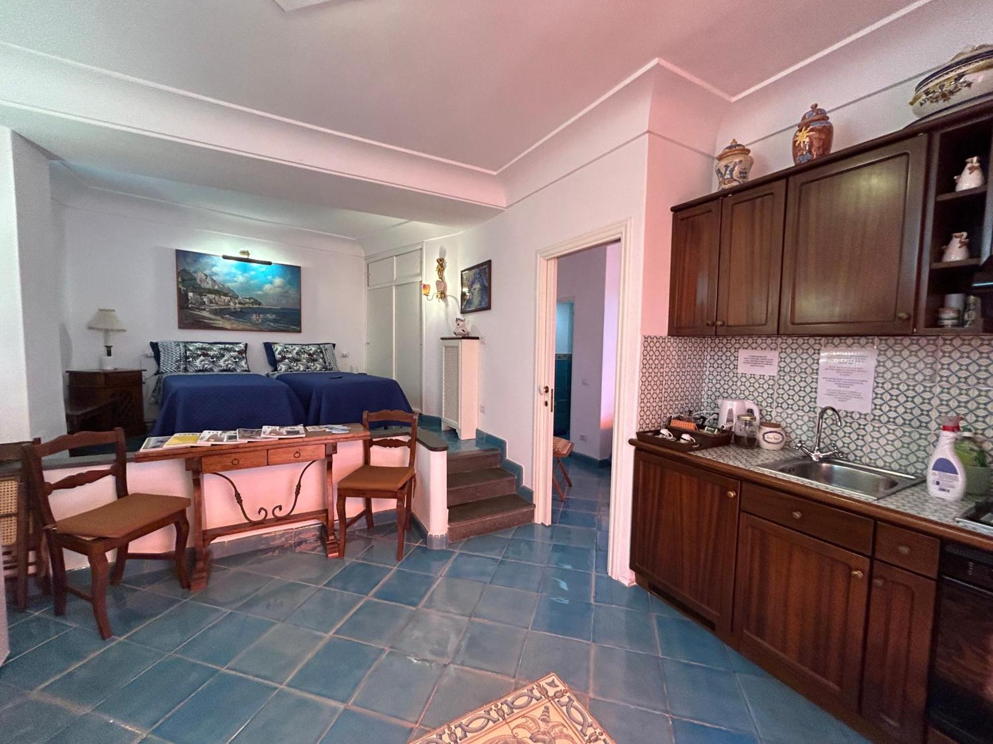 Augustus Park Capri Center Apartment Bagian luar foto